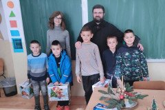 IMG-edaeae39b7d0149d51d3428aab8a113d-V-Custom