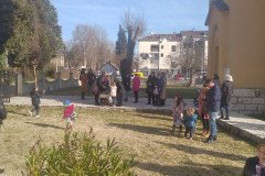 IMG-196a593ffe4af0ad7f9a8a522f96f5b0-V-Custom