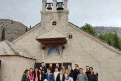 IMG-7946fb7e2fa5655792534634d7c46165-V-Medium