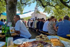 IMG-28d48e30642f43aa0703e4645342307d-V-Medium