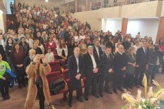 IMG-e481c1295908c59bd9a4ecc435c10c27-V-Medium