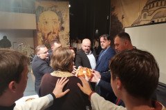 IMG-ee60c9cdc54b1be581369d2f8f037b6e-V-Medium