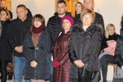 IMG-49925a69899529f002f4d0d94c96e47e-V-Medium