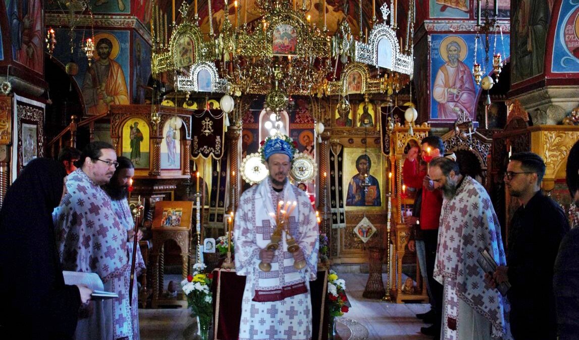 На Велику суботу Владика Димитрије служио Свету Литургију у Манастиру Тврдош