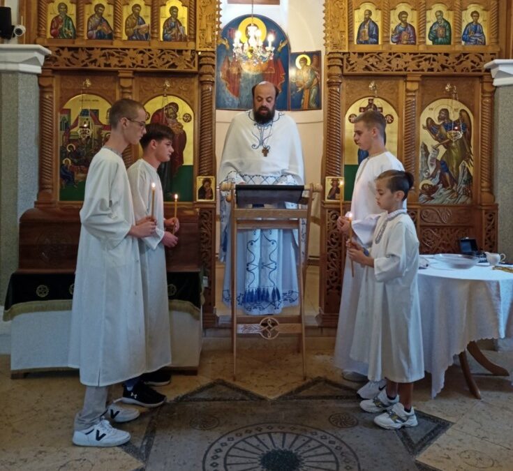 Света Литургија  и молебан за почетак нове школске године  у Старој цркви у Мостару