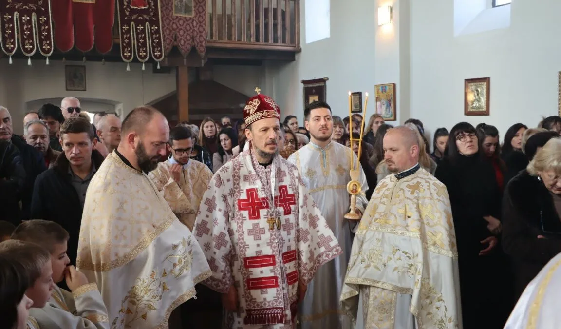 Материце у Гацку