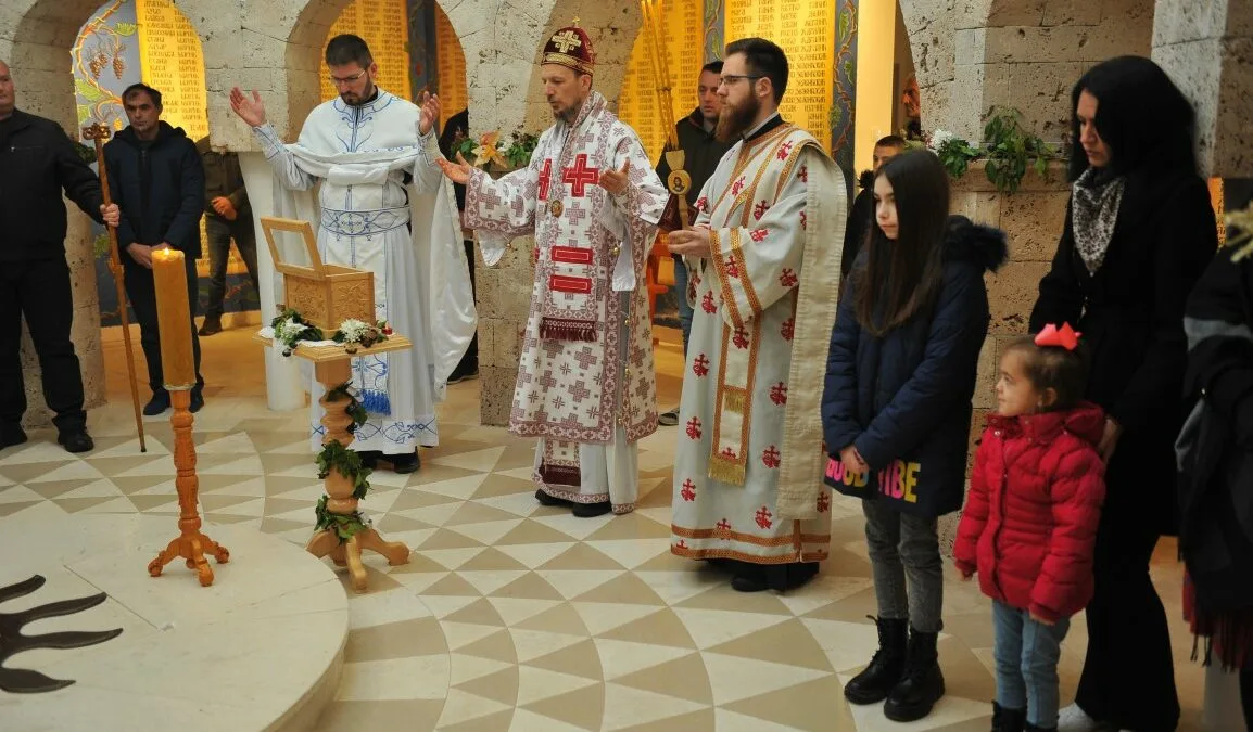Архијерејска служба у Пребиловцима