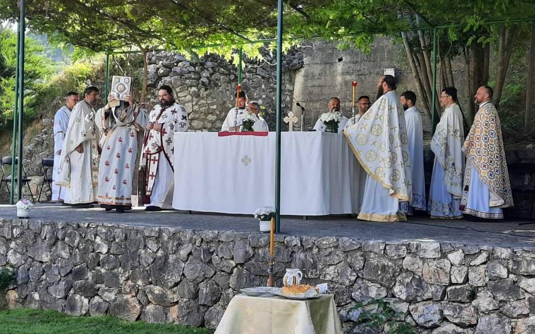 У Манастиру Житомислић, уз присуство вјерника и свештенства, прослављени су Свети мученици житомислићки