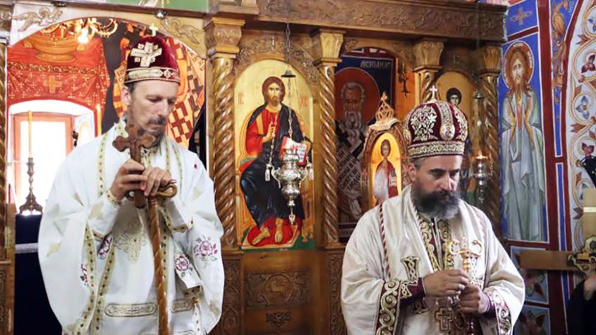 Епископи Методије и Димитрије богослужили у манастиру Бијела