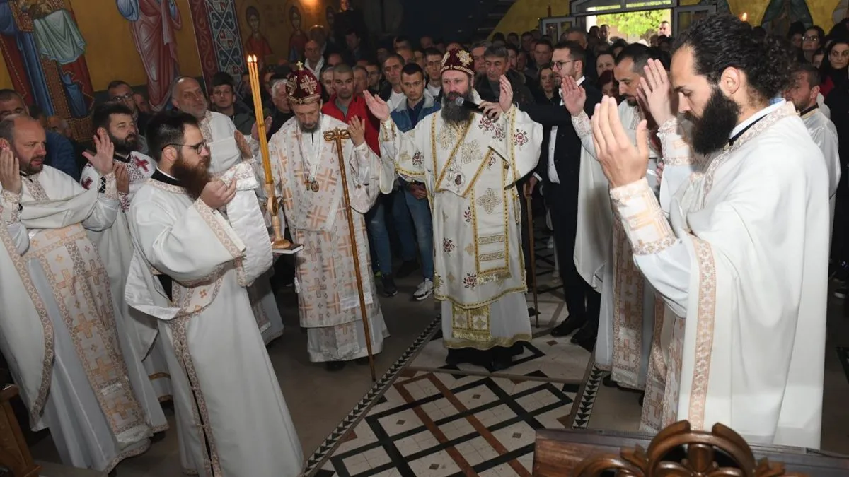 Владика Иларион богослужио у Невесињу