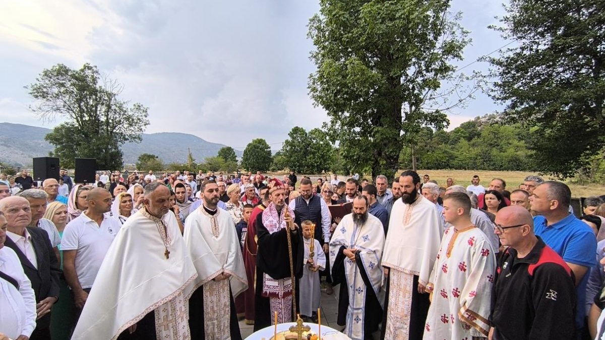 Освећење у Лукама код Невесиња