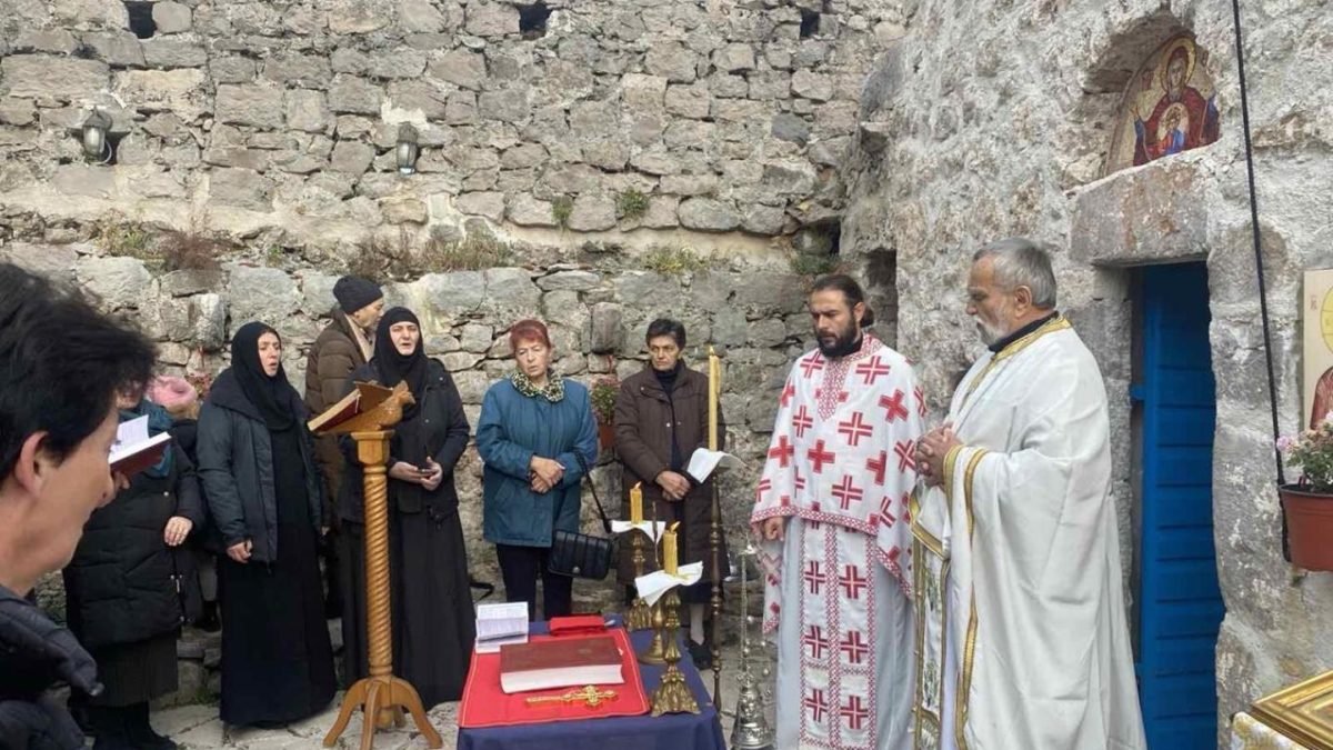 Прослављена храмовна слава манастира Жањица