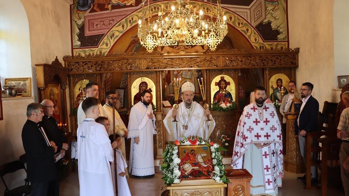 Владика Димитрије служио у Метковићу