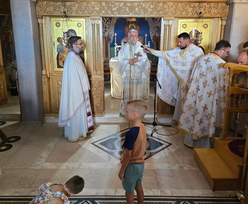 Света Литургија у Херцеговачкој Грачаници