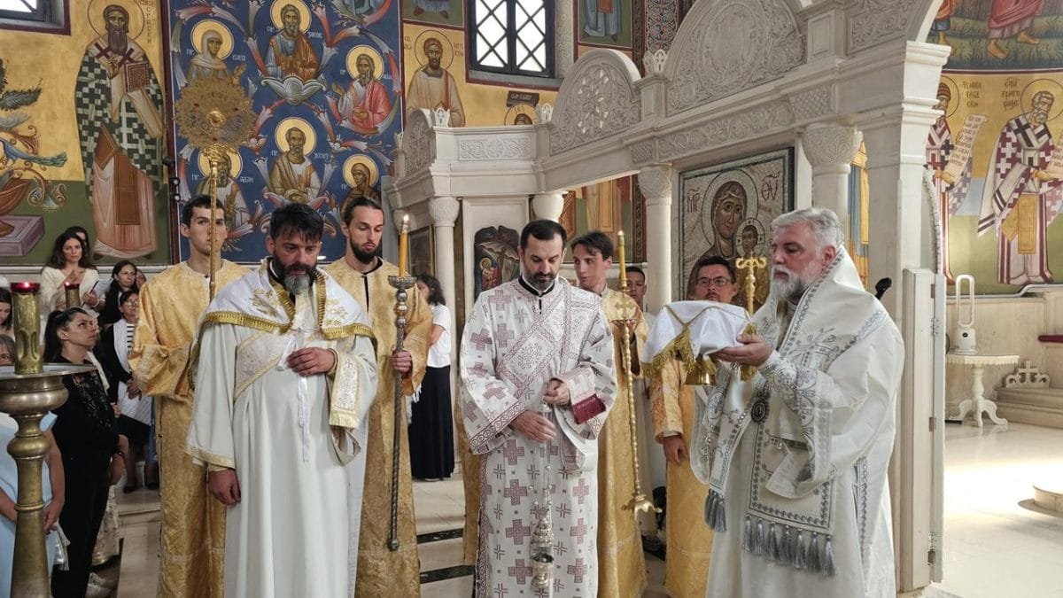 Митрополит њемачки Григорије служио у Саборном храму у Требињу