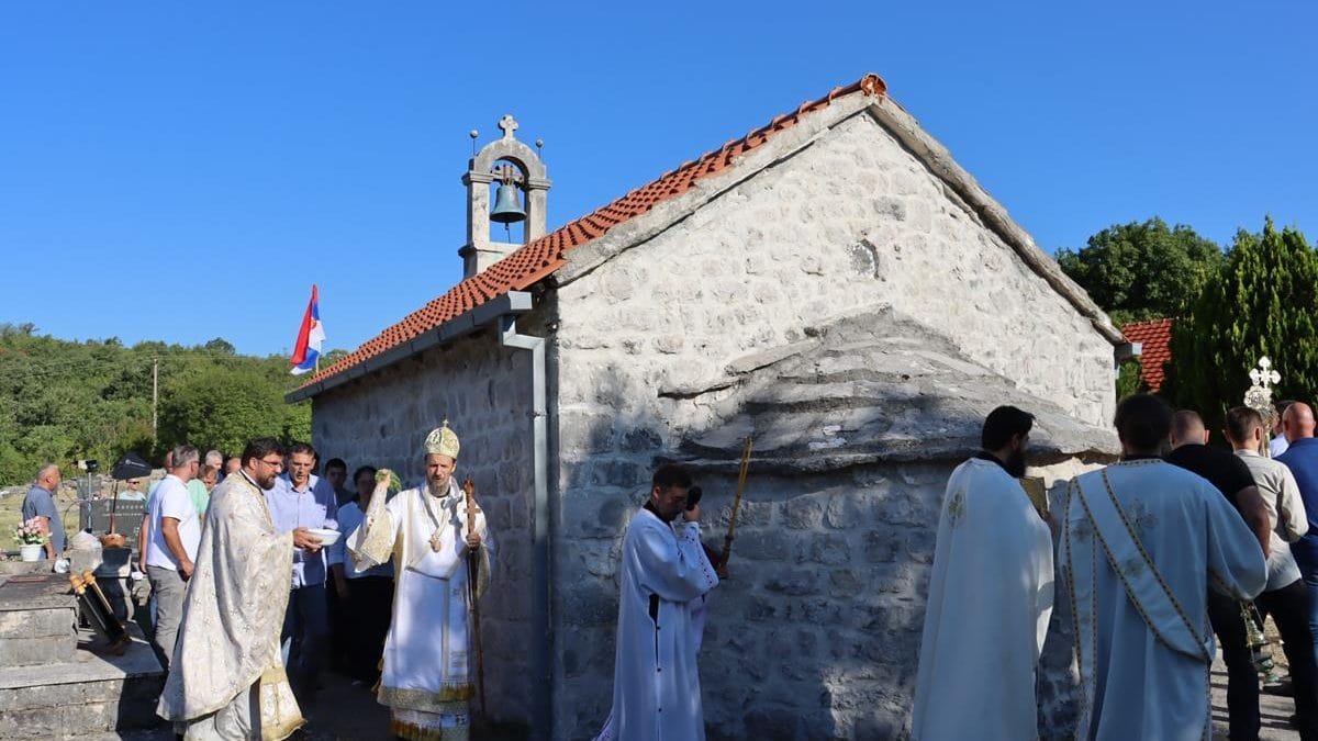 Владика Димитрије служио у селу Љекова код Требиња