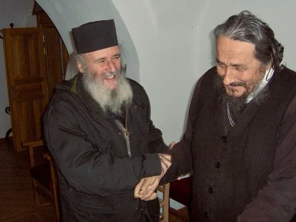 Владика Атанасије и архимандрит Василије