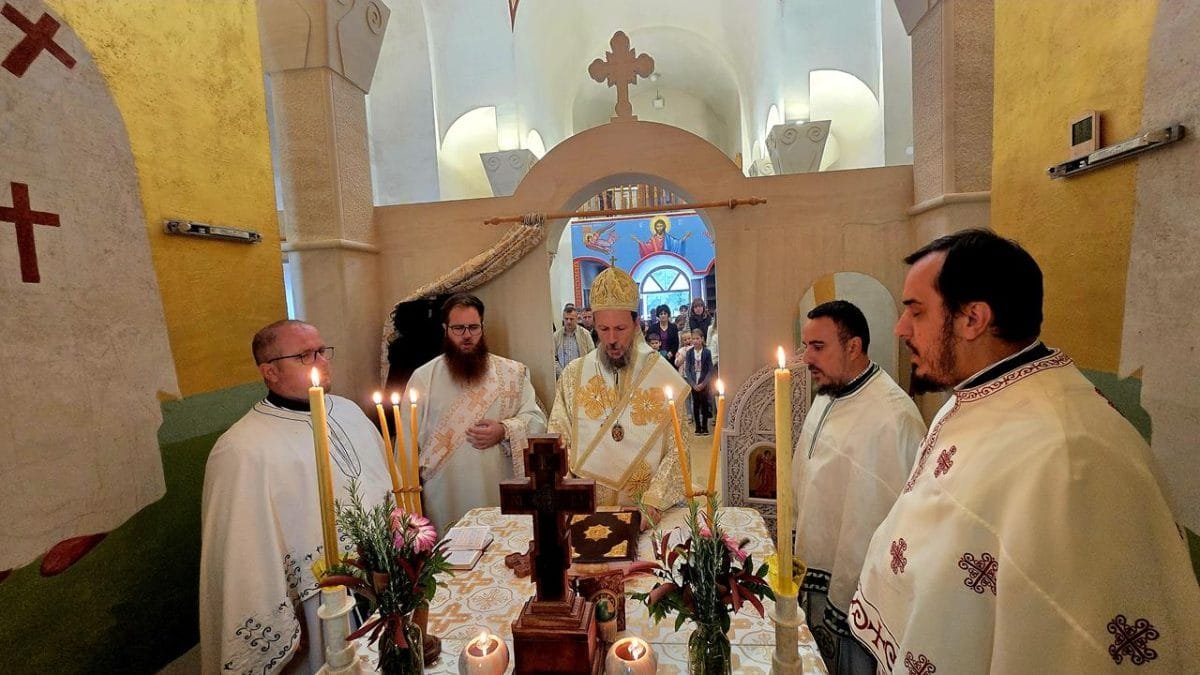 Владика Димитрије служио на Берковићима
