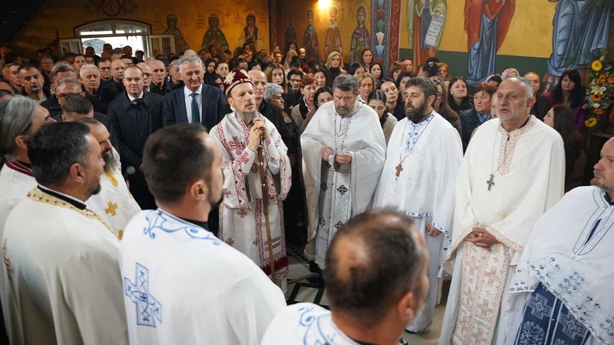 Митровдан прослављен у Невесињу