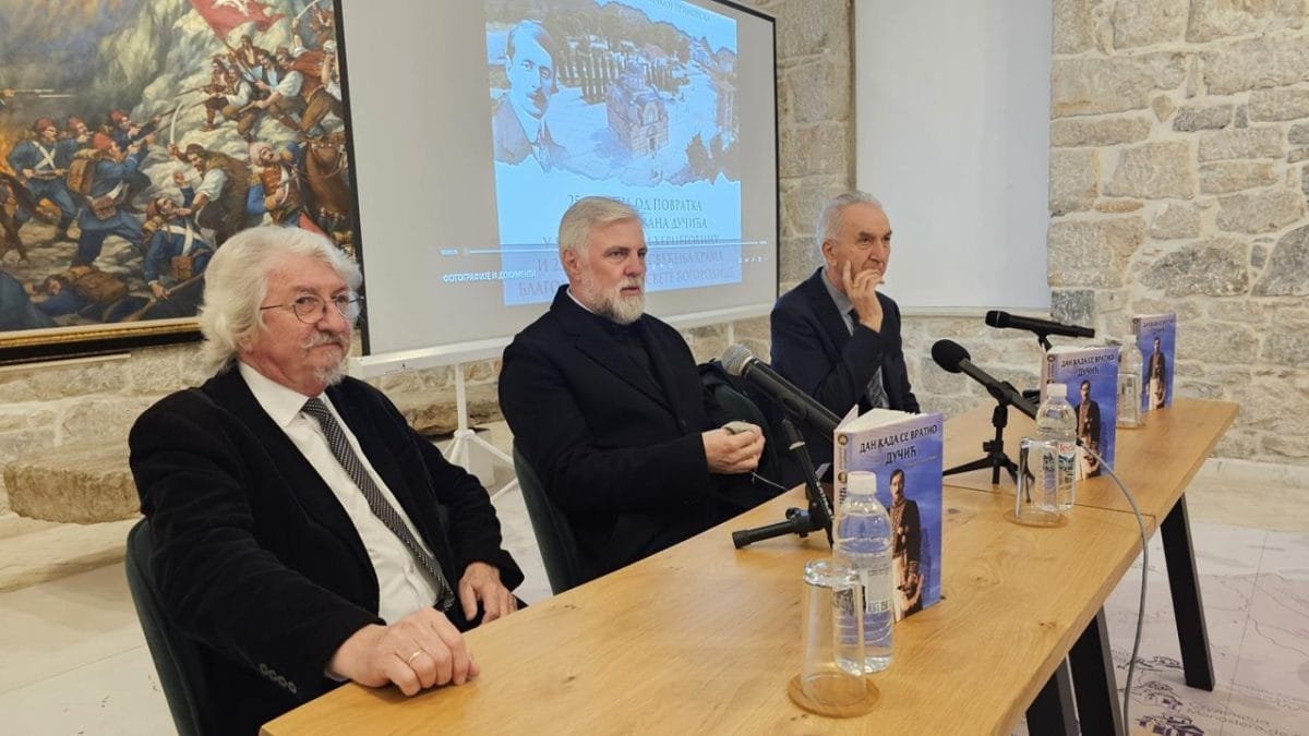 Промоција књиге “Дан кад се вратио Дучић”