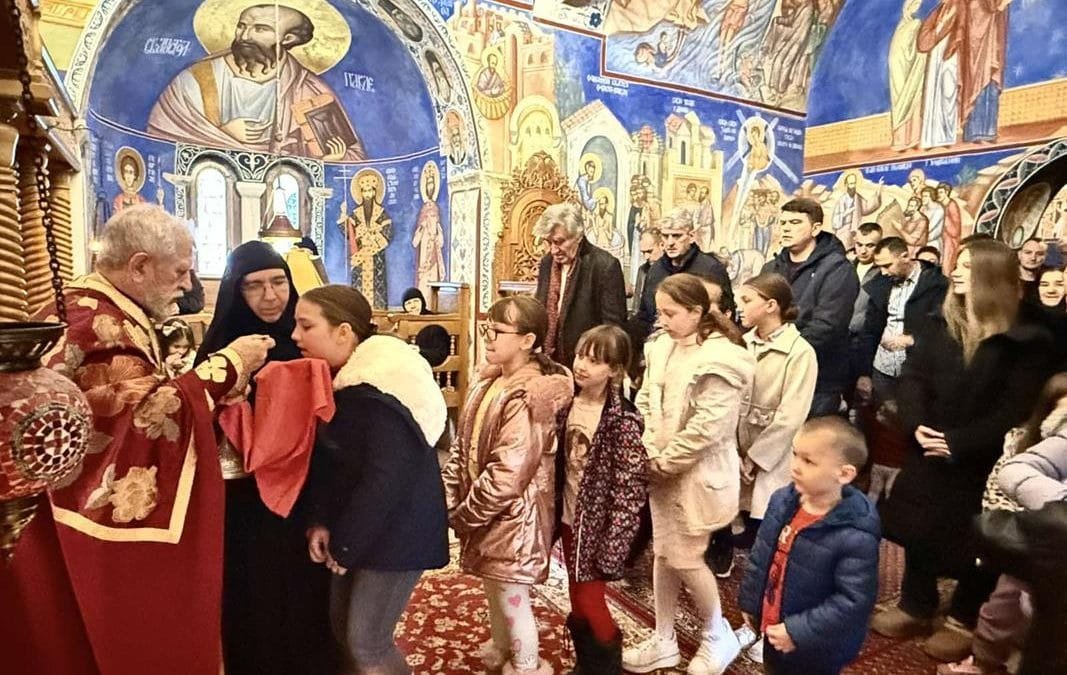 Прослављен празник Светог Николаја у Петропавловом манастиру