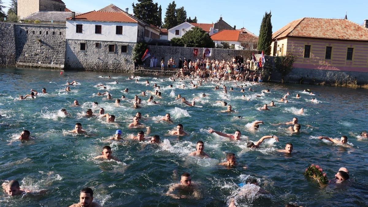 Богојављење у требињском Саборном храму: „Богојављење као повратак човјека Богу – од гордости Адамове до смирења Христовог”