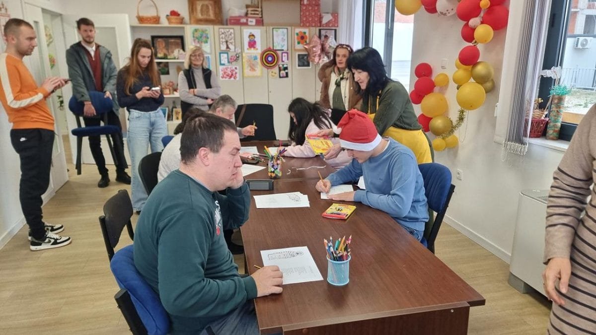 Вјероучитељи Епархије Захумско-Херцеговачке и Приморске у посјети Удружењу „Сунце нам је заједничко“