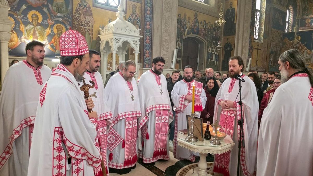 Митрополит Димитрије у требињском Саборном храму: „Чoвјек не може постати чисто огледало Божије док не очисти себе од гријеха и страсти”