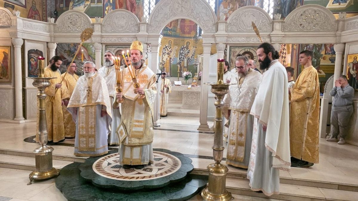 Недјеља о митару и фарисеју у требињском Саборном храму