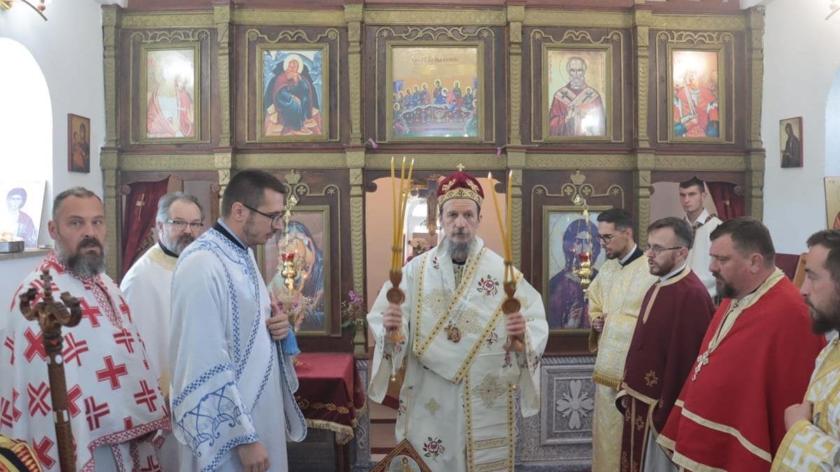 Владика Димитрије служио у селу Прераца