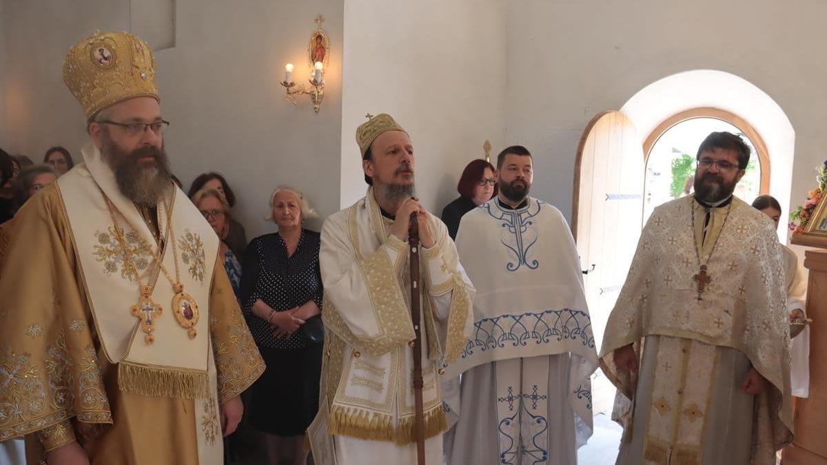 Слава храма на Тини