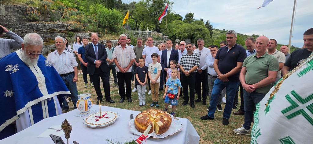 Слава храма у Придворцима