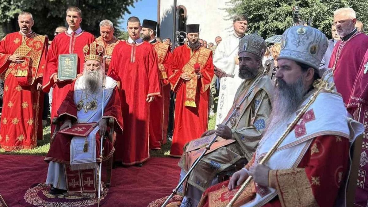 На уском и трновитом путу Светог Саве чувамо оно што јесмо увек, на сваком месту и по сваку цену