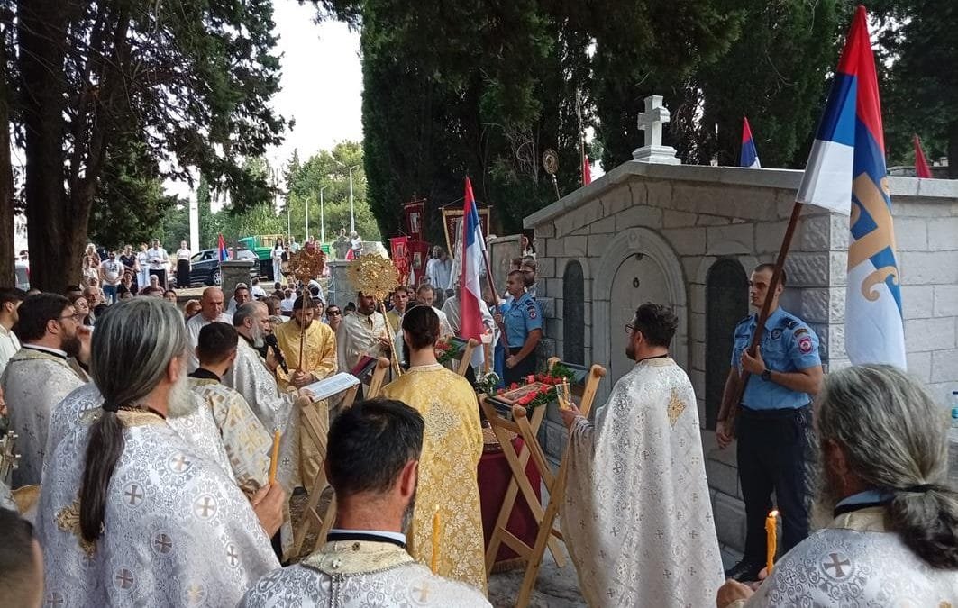 Обновљена Видовданска литија поводом 110 година од страдања Срба прошла кроз Требиње