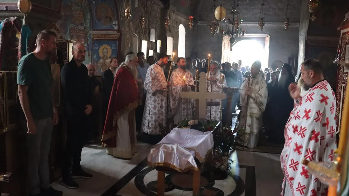 Заупокојена Литургија и опијело монаху Макарију – манастир Тврдош