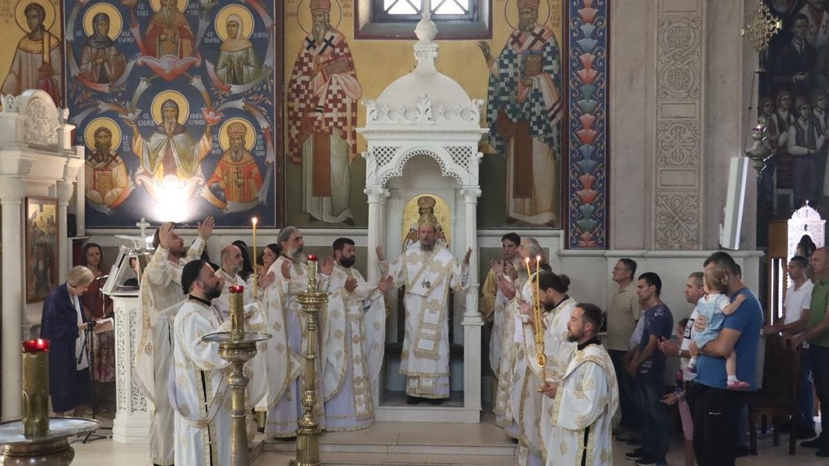 Архијерејска Литургија у требињском Саборном храму