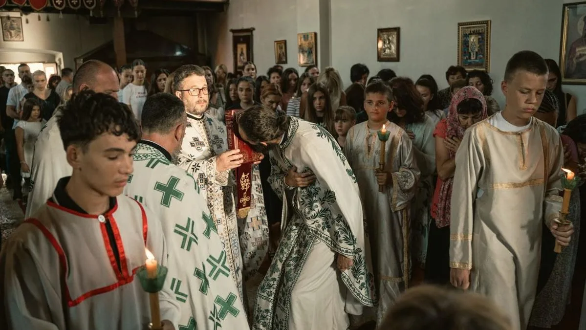 У Недјељу 11. по Духовима у Гацку служена Света Литургија и одржана промоција књиге „Рођен сам да вјерујем“
