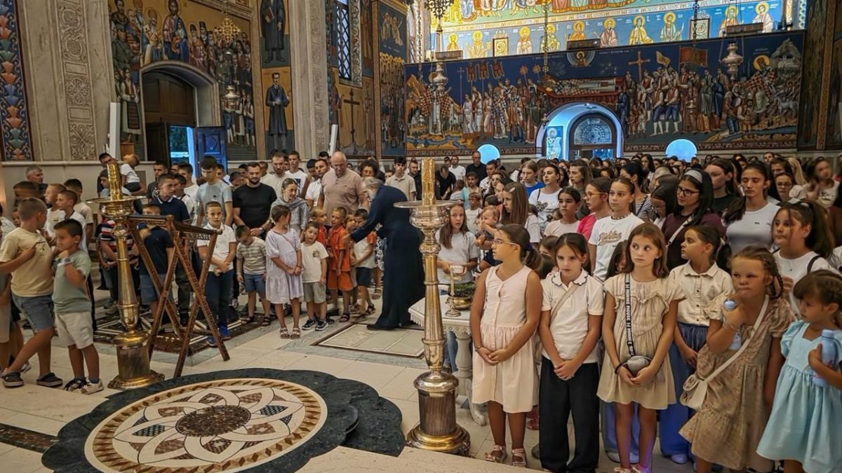Молебан за почетак школске године