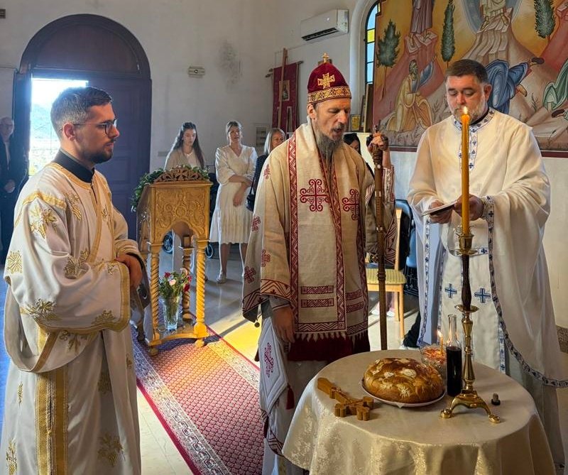 Владика Димитрије служио у Метковићу