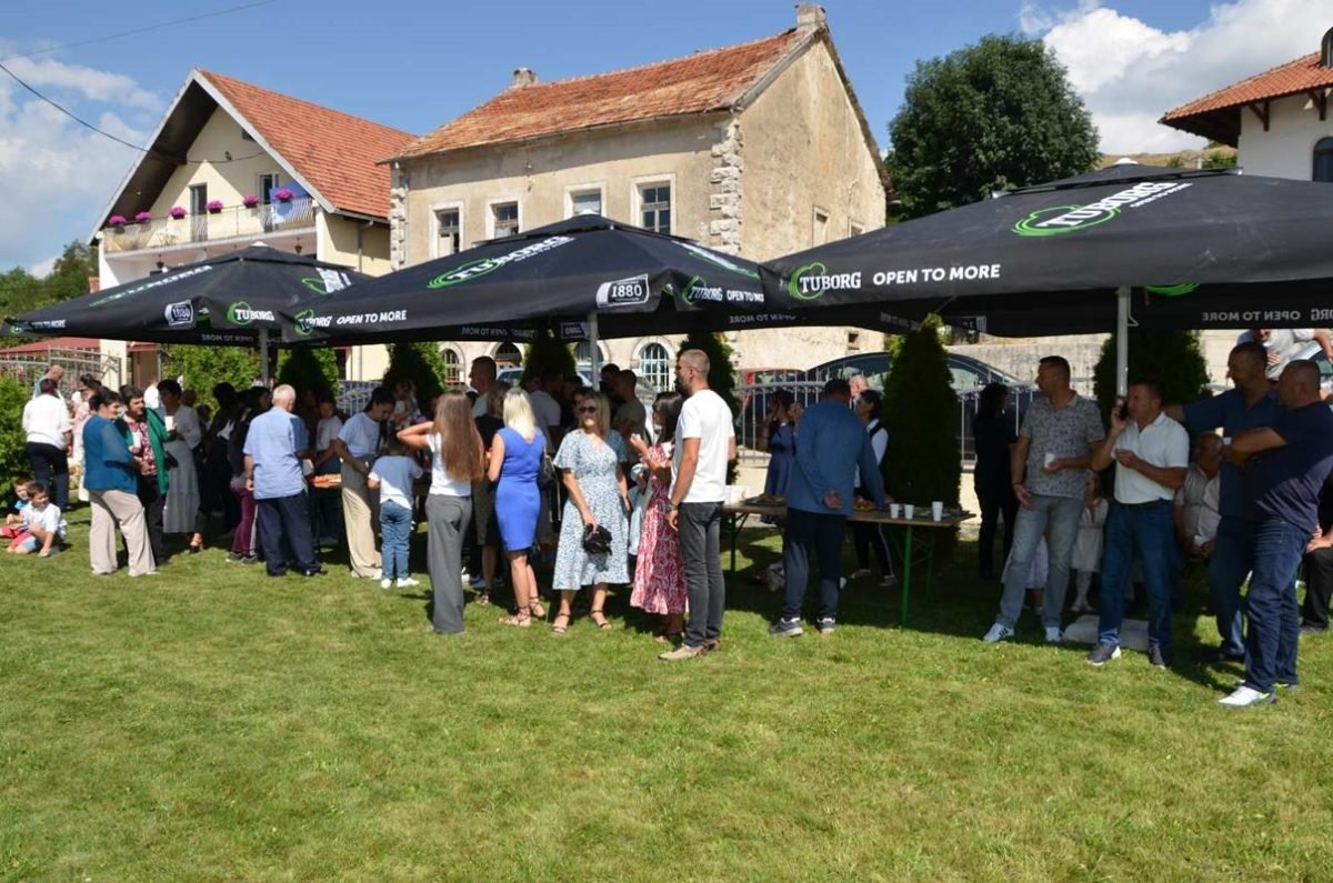 IMG-6b0ed65c3a0188745a8fa657bdca36a5-V