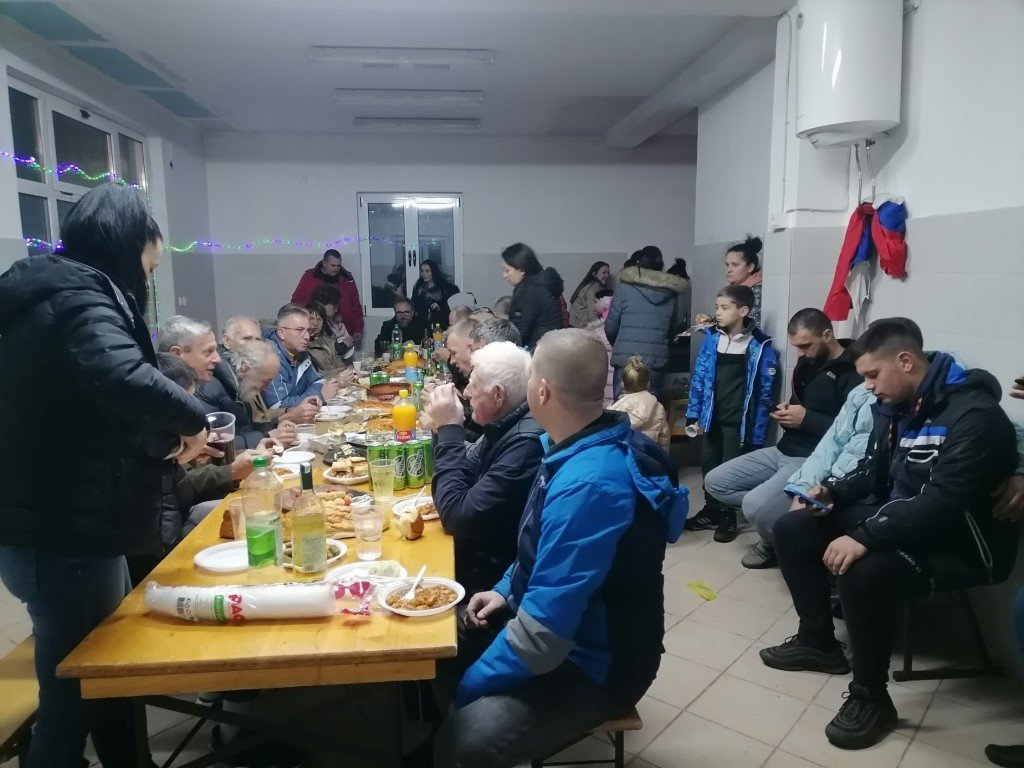 IMG-911b0ac5944d4806847e9c603ea45b08-V