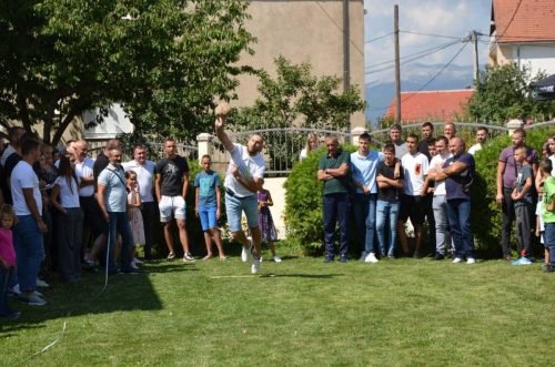 IMG-134f8e2ad4c8a0fb912bed1b39c82821-V