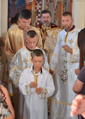 IMG-22b76c85f7182af4a9a62d511e5a1f40-V