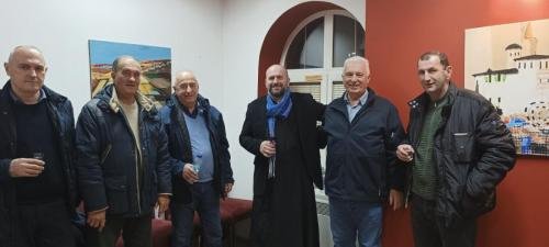 IMG-3574b7866aba5671a4d9480907494035-V