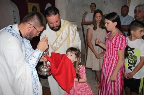 IMG-594c3a2e5df508f25fbabd9cf1018d50-V