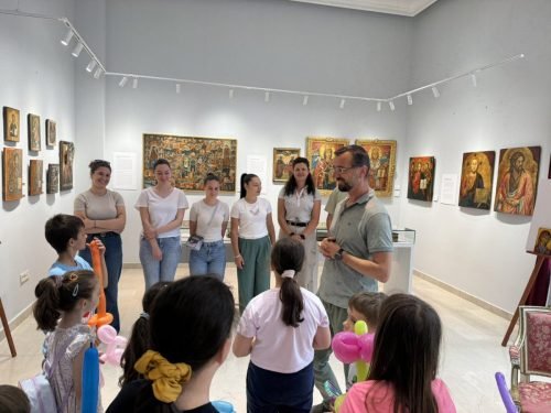 IMG-5fc39bad9b40aff7fbfaab429a19271b-V