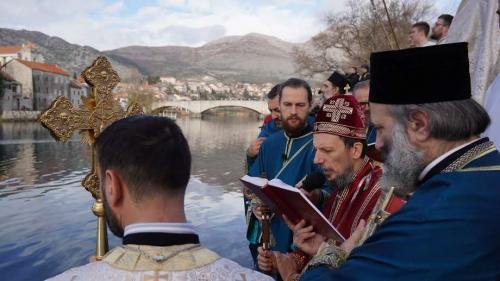 IMG-9068ae1ab1f060f976749f2d3aa77ff6-V