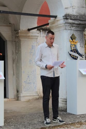 IMG-a11cf48c3d84998f8a35bc1719e5f098-V