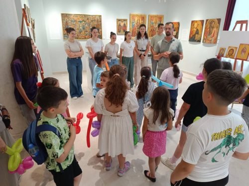 IMG-ab3d64f87fd85af1aa93da4ec0e76a16-V