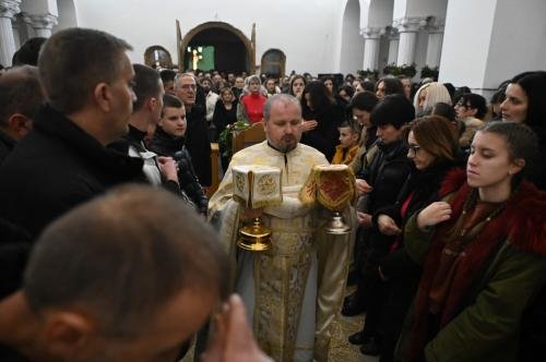 IMG-b8f7057958d15093f9e140d97b566045-V-Medium